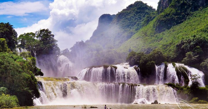 Ban Gioc Water Fall and Ba Be Lake Tour 3 Days1